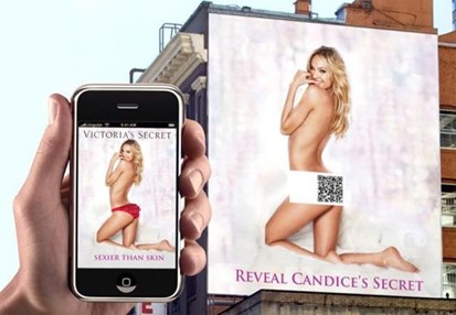 VS qr codes retail example